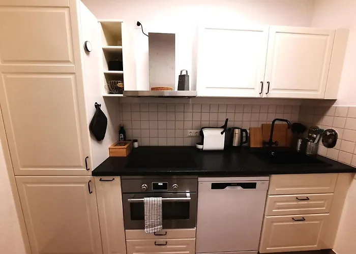 Ruhiges Hinterhof Apartment Im Herzen Der Neustadt